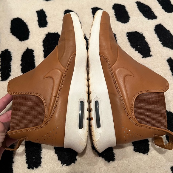 Nike air max thea mid leather chelsea boot sneakers tan womens size 8 - Picture 9 of 11